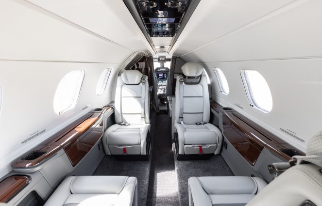 Phenom 300E private jet
