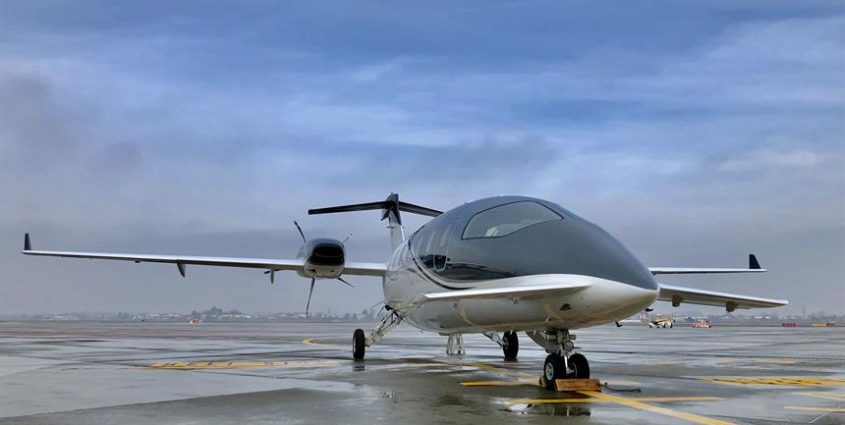 charter a private jet